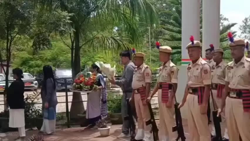 খোয়াই: খোয়াই জেলা আদালতে হাইকোর্টের মহামান্য বিচারপতি সফর।