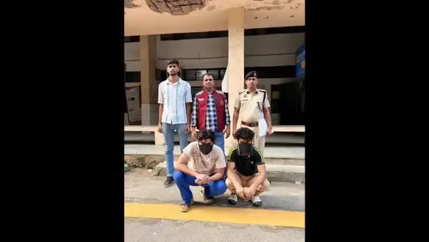 फरीदाबाद: क्राइम ब्रांच सेक्टर-30 ने दो आरोपियों को दबोचा, दोस्त से हवाबाजी के लिए ली थी अवैध पिस्टल