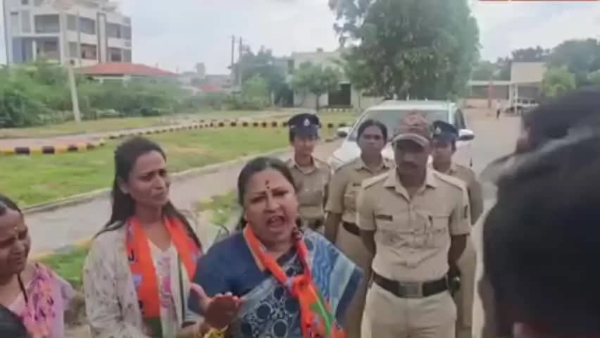 ಕೊಪ್ಪಳ: ಜಿಲ್ಲೆಯಲ್ಲಿ ಭ್ರಷ್ಟಾಚಾರ ತುಂಬಿ ತುಳುಕುತ್ತಿದೆ ಆಡಳಿತ ವ್ಯವಸ್ಥೆ ಹದಗೆಟ್ಟಿದೆ; ವಿಧಾನ ಪರಿಷತ್ ಸದಸ್ಯ ಹೇಮಲತಾ ನಾಯಕ