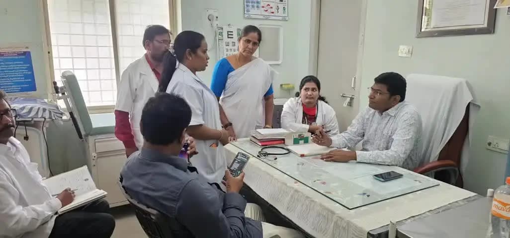 శింగనమల: నార్పల మండల కేంద్రంలోని ప్రభుత్వానికి విరుద్ధంగా నడుపుతున్న క్లినిక్లను సీజ్ చేసిన జిల్లా వైద్య ఆరోగ్యశాఖ అధికారి వెంకటే