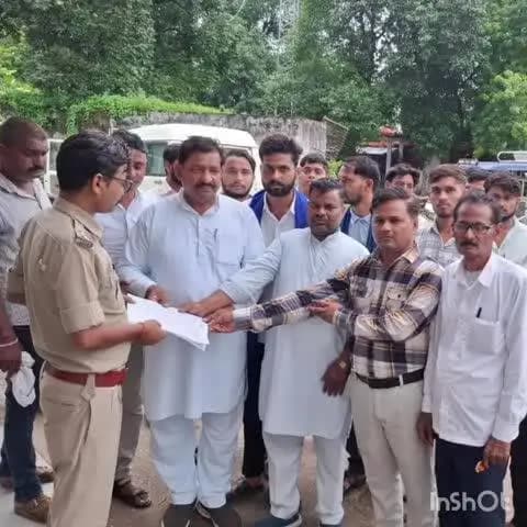 जौरा: बाबा साहब की प्रतिमा खंडित करने के विरोध में ज्ञापन सौंपा गया