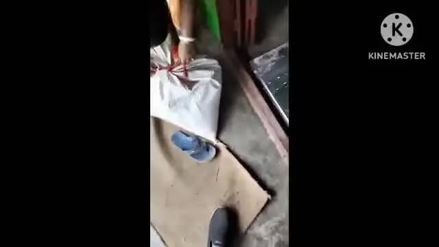 খোয়াই: দুই মাস ধরে রেশনে চিনি না আশায় সামাজিক মাধ্যমে ভিডিও বানিয়ে ক্ষোভ প্রকাশ করে খোয়াই-এর এক রেশন শপের গ্রাহক