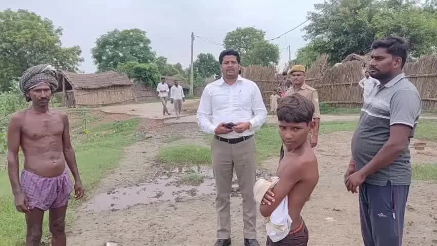 पटियाली: पटियाली तहसील क्षेत्र में बाढ़ प्रभावित गांवों में प्रशासन सक्रिय, 709 राशन किट का किया गया वितरण