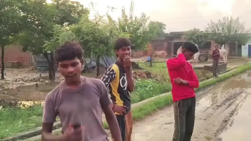 jila badaun tehseel bisauli gram nawada me 5 saal se vikas ka koi name nhi hai #badaun# bisauli #nawada