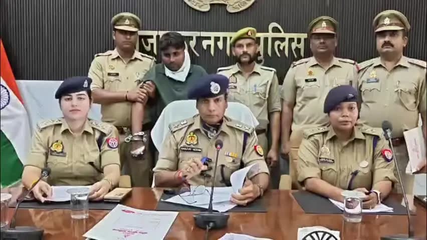 मुज़फ्फरनगर: चार थाना क्षेत्रों में पुलिस का ऑपरेशन, 12 घंटे में 4 मुठभेड़, ताबड़तोड़ कार्रवाई से बदमाशों में हड़कंप—बलात्कार के आरोप