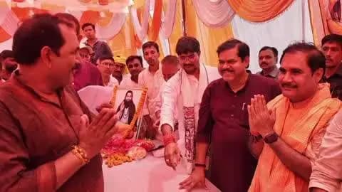 भोरे: भोरे प्रखंड में 24 अगस्त को संत शिरोमणि रविदास जयंती पर निकाली जायेगी कलश यात्रा,पवित्र माटी कलश का हुआ वितरण