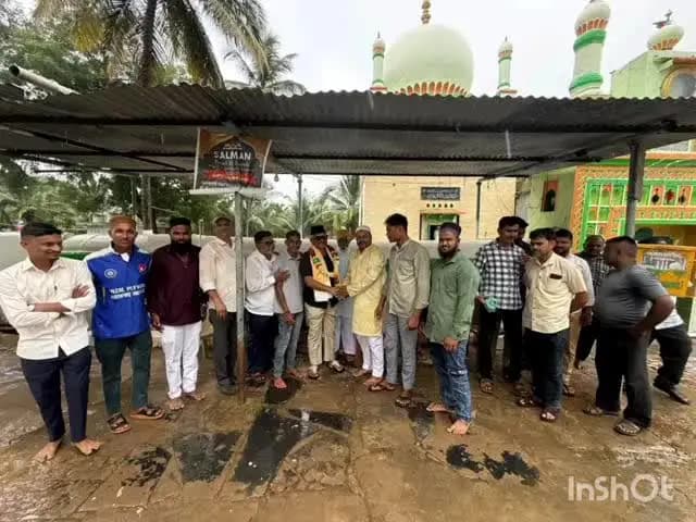 ಸವಣೂರು: ಪಟ್ಟಣದಲ್ಲಿ ಸಾರ್ವಜನಿಕರಿಗೆ ತೊಂದರೆಯಾಗುವ ಟ್ರಾನ್ಸಾಪಾರ್ಮರ್ ಪರಿಶೀಲಸಿದ ಹೆಸ್ಕಾಂ ಅಧ್ಯಕ್ಷ ಖಾದ್ರಿ