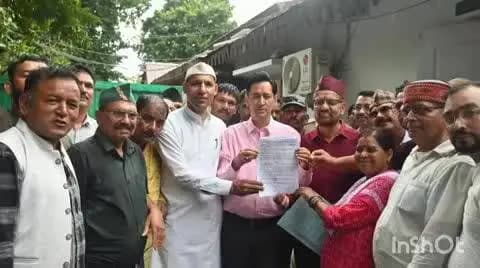 हल्द्वानी: कुमाऊं आयुक्त ने कैम्प कार्यालय हल्द्वानी में लोगों की समस्याएं सुनीं, अधिकारियों को समाधान के निर्देश दिए