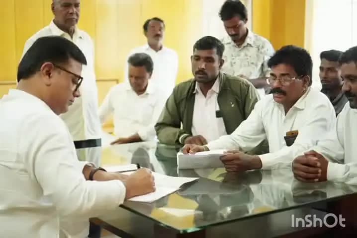 ಹಾನಗಲ್: ಪಟ್ಟಣದಲ್ಲಿ ಕರ್ನಾಟಕ ಗೃಹ ಮಂಡಳಿ ಅಧ್ಯಕ್ಷರಿಂದ ಜನತಾ ದರ್ಶನ ಹಾಗೂ ಅಹವಾಲು ಸ್ವೀಕಾರ