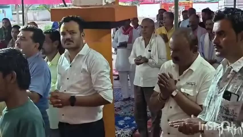 बंडा: ग्राम पापेट में हो रहा श्रीमद् भागवत कथा का आयोजन, सुनाया विदुर और भक्त ध्रुव का प्रसंग