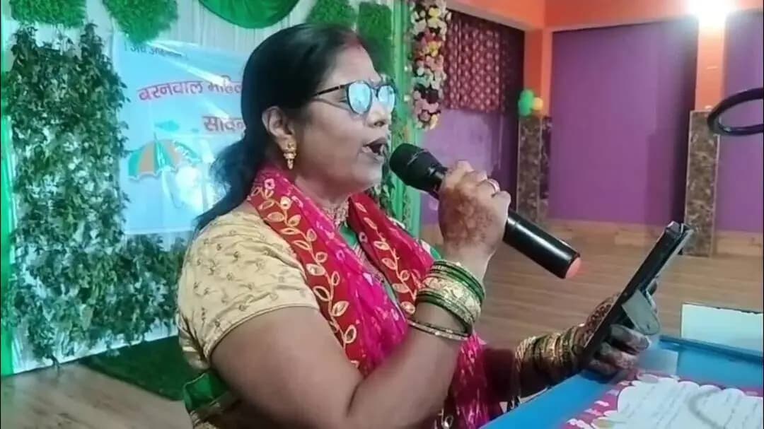 गिरिडीह: बरनवाल महिला समिति ने सावन महोत्सव में गीत, नृत्य और सांस्कृतिक कार्यक्रमों के साथ मनाया उत्सव