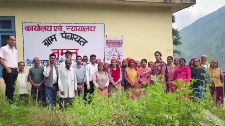 करसोग: उपमंडल करसोग की तूमन्न पंचायत में आयुष्मान आरोग्य शिविर आयोजित, 80 लोगों की स्वास्थ्य जांच, 72 लोगों के एक्स-रे किए गए