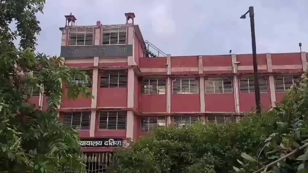 दतिया नगर: राजगढ़ तिराहा क्षेत्र में नरेश पाल हत्याकांड के 2 आरोपियों को उम्रकैद, ₹1-1 हजार जुर्माना