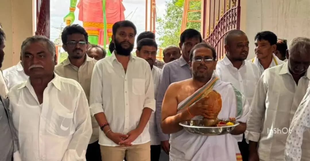 రాయచోటి: శ్రావణ శనివారం అన్నదానంలో పాల్గొన్న మౌర్యా రెడ్డి