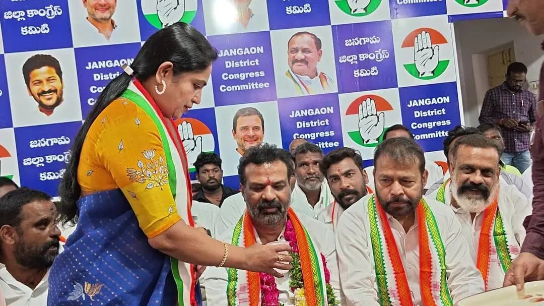 జనగాం: జనగామ: మాజీ వైస్ చైర్మన్ కంచ రాములు 48 గంటల నిరాహార దీక్ష విరమణ