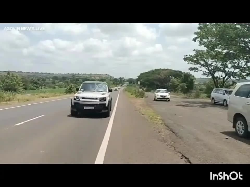 ಕಲಬುರಗಿ: ಕಲಬುರಗಿ ನಗರಕ್ಕೆ ಆಗಮಿಸಿದ್ದ ಬಿಕೆ ಹರಿಪ್ರಸಾದ್ ಅವರಿಗೆ ಕಾಂಗ್ರೆಸ್ ಕಾರ್ಯಕರ್ತರು ಹಾಗೂ ಮುಖಂಡರಿಂದ ಅದ್ದೂರಿ ಸ್ವಾಗತ
