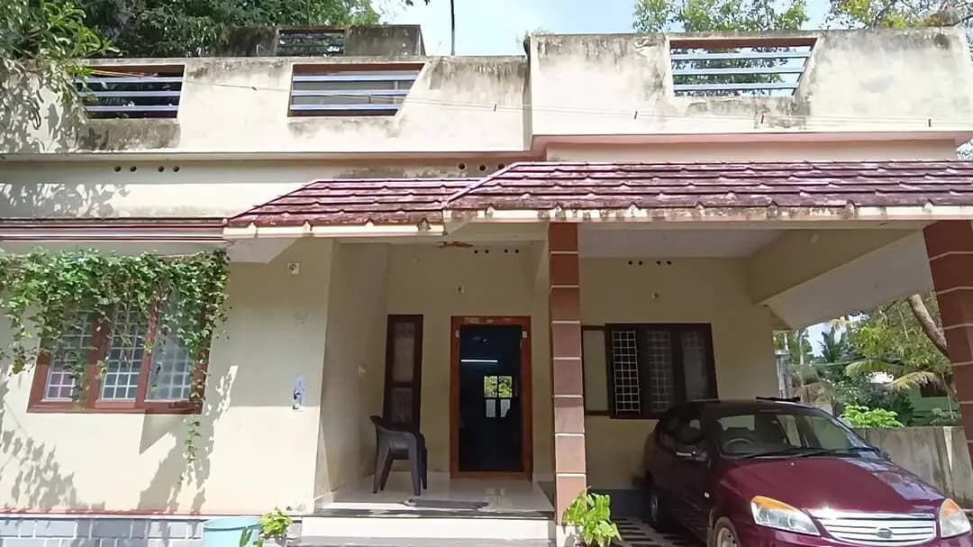 விளவங்கோடு: கன்னியாகுமரி படந்தாலுமூடு மாணவி அதுல்யா 463 மதிப்பெண் கொண்டு நீட் தேர்வு வெற்றி