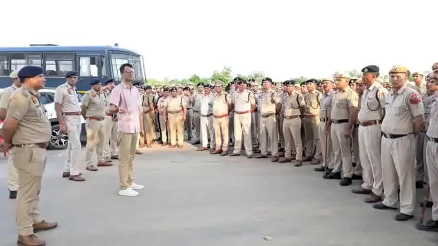 रेवाड़ी: एसपी महोदय ने आगमन स्थल का दौरा कर सुरक्षा व्यवस्थाओं का लिया जायजा, दिए आवश्यक दिशा निर्देश,रिहर्सल संपन्न।