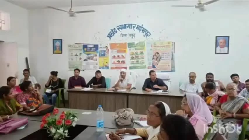 महेशपुर: 24 अगस्त से शुरू होगा दावा -आपत्ति अभियान,SIR को लेकर पर्यवेक्षक व बिजली को प्रशिक्षण