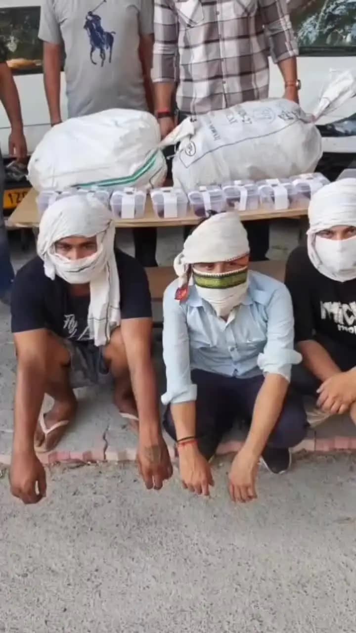 यमुना विहार: हरियाणा से दिल्ली लाई जा रही 778 क्वार्टर शराब जब्त, 3 गिरफ्तार