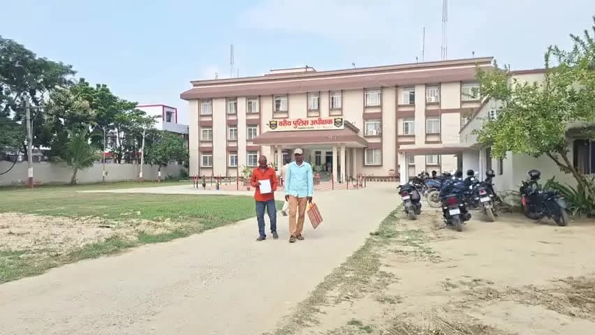 दरभंगा: बहेड़ी में दबंगई का आरोप: घर में घुसकर मारपीट व तोड़फोड़ की शिकायत, पीड़ित ने एसएसपी से न्याय की गुहार