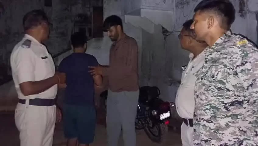 ग्वालियर गिर्द: ग्वालियर में पुलिस की बड़ी कॉम्बिंग गश्त, 197 वारंटी गिरफ्तार