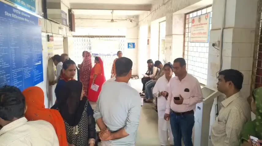 नीमच नगर: नीमच बंद को मिला व्यापक जनसमर्थन, मैदान बचाने के लिए सड़कों पर उतरा शहर