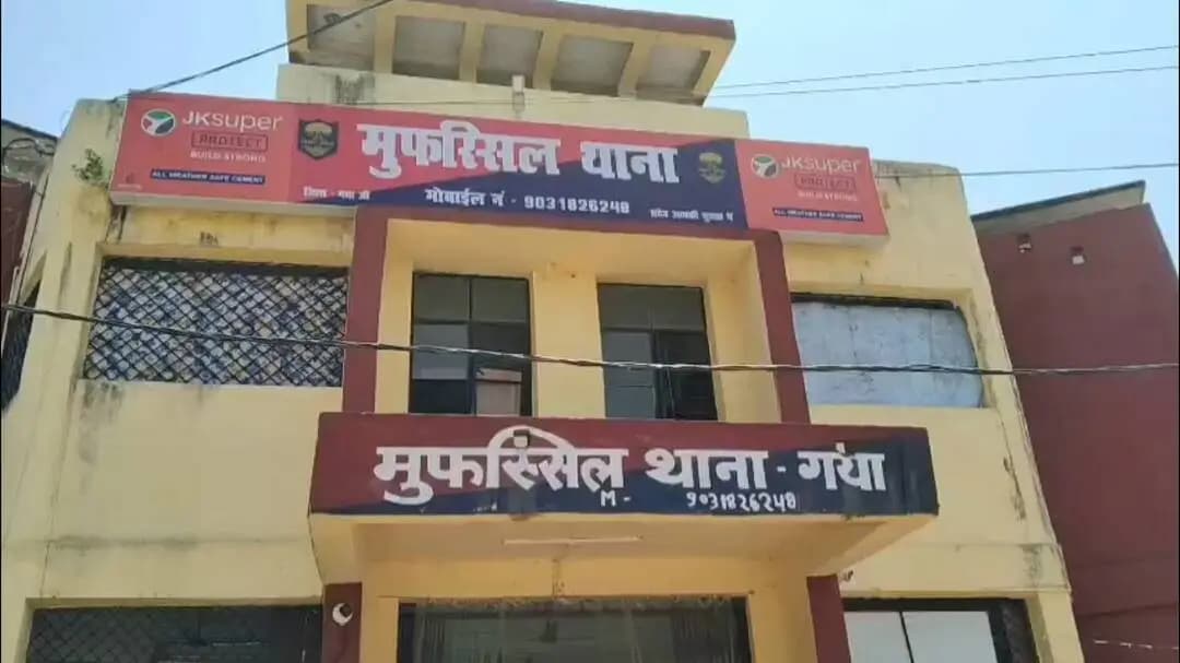 मानपुर: एसएस कॉलोनी के पास अवैध बालू लदा ट्रैक्टर जब्त