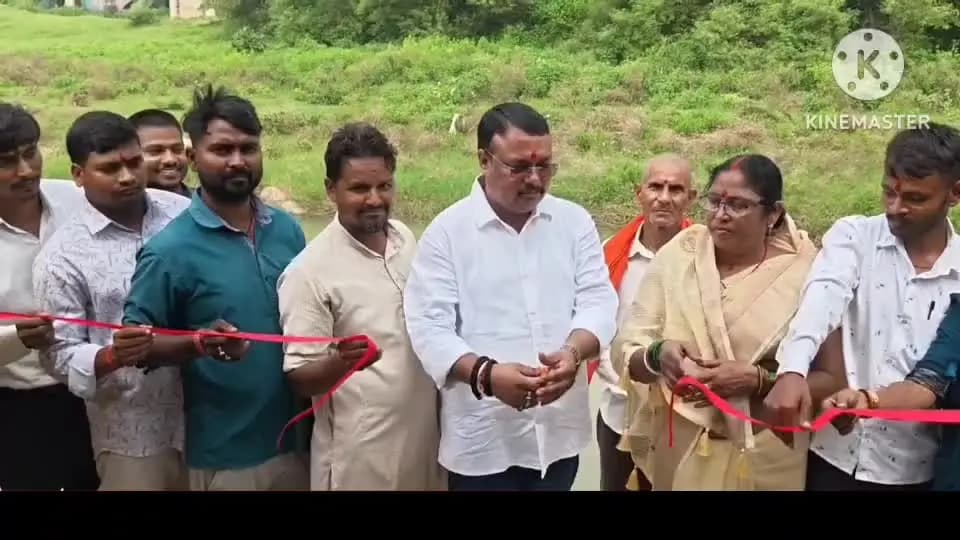 पदमा: नावाडीह में बरकट्ठा विधायक अमित यादव ने छठ घाट का किया उद्घाटन