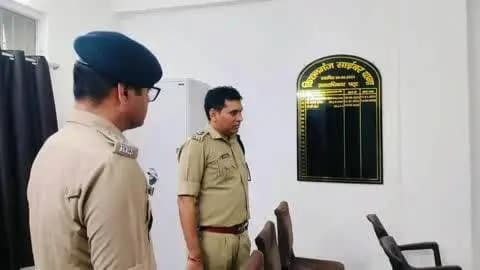 किशनगंज: किशनगंज के एसपी ने चार थानों का औचक निरीक्षण कर सख्त निर्देश दिए