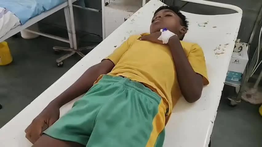 बैतूल नगर: शाहपुर क्रीड़ा परिसर छात्रावास में 13 वर्षीय बालक सीढ़ियों से गिरा, सिर में गंभीर चोट, बैतूल में भर्ती
