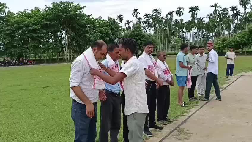 ঢেকিয়াজুলি ভাগ: ভঙামন্দিৰত আয়োজিত অসম আন্দোলনৰ শ্বহীদ বৈজয়ন্তী দেৱী সোঁৱৰণি ক্ৰিকেট খেল প্ৰতিযোগিতাৰ আজি চুৰান্ত খেল