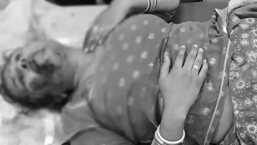 सूरजगढ़: पीबी स्कूल के नजदीक ब्रेकर पर बाइक से उछलकर गिरी महिला, गंभीर हालत में झुंझुनूं रेफर