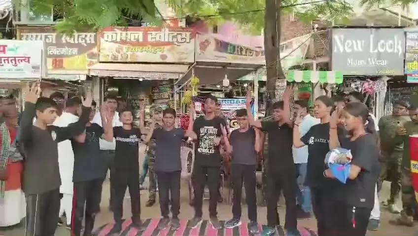 हज़ारीबाग: नशा मुक्ति को लेकर हजारीबाग पुलिस का जागरूकता अभियान