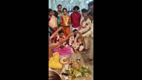 கடலூர்: கடலூரில் திருநங்கையை காதலித்து திருமணம் செய்த வாலிபர்