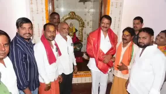 ఇబ్రహీంపట్నం: లింగోజిగూడ డివిజన్లో రేణుక అమ్మవారిని దర్శించుకుని ప్రత్యేక పూజలు చేసిన ఎమ్మెల్యే దేవీ రెడ్డి సుధీర్ రెడ్డి