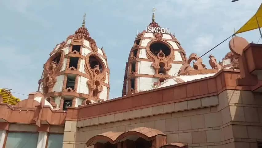 थाईलैंड के फूलों से सजाया जाएगा जन्माष्टमी पर भगवान कृष्ण का मंदिर-ISKCON