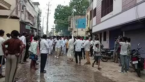 ಗುಳೇದಗುಡ್ಡ: ಎಸ್ಸಿ,ಎಸ್ಟಿ ಅನುದಾನದ ಭ್ರಷ್ಟಾಚಾರದಲ್ಲಿ ಕಾಂಗ್ರೆಸ್ ಹೈಕಮಾಂಡ್ ಕೈವಾಡ : ಪಟ್ಟಣದಲ್ಲಿ ಸರಕಾರದ ವಿರುದ್ಧ ಮಾಜಿ ಸಚಿವ ಶ್ರೀರಾಮುಲು ಆರೋಪ