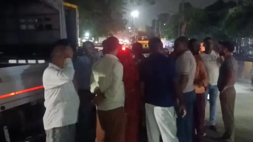 मंगोलपुरी में टेंपो की टक्कर से ई-रिक्शा चालक की मौत, पुलिस जांच में जुटी