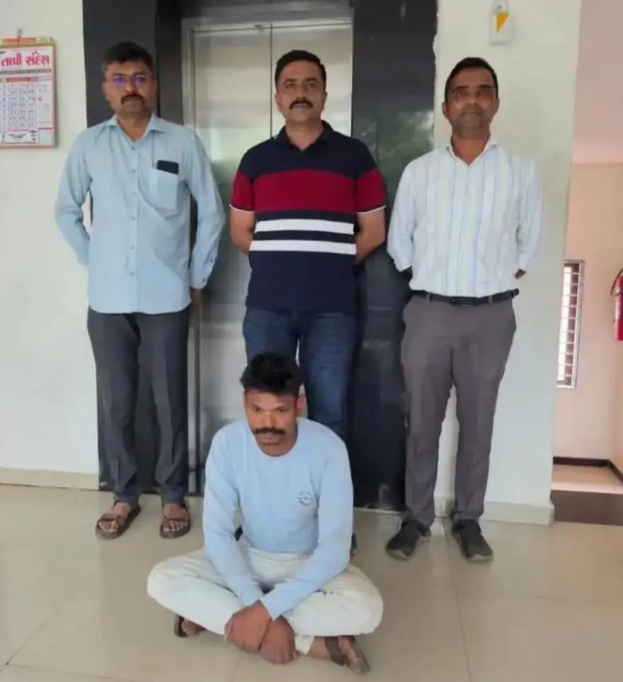 ઉચ્છલ: લાજપોર જેલમાંથી પેરોલ પર ફરાર થયો आरोपी તાપી જીલ્લામાં પકડાયો
