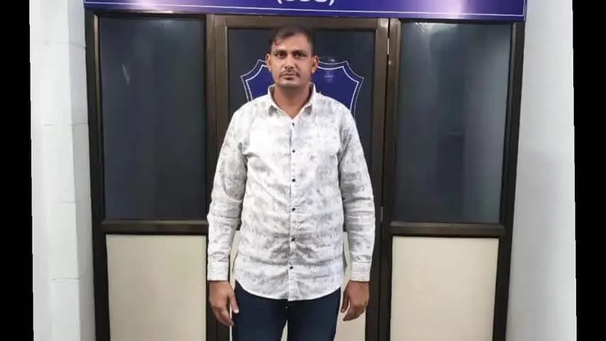 ગોધરા: ગોધરામાં ચર્ચાસ્પદ રાયોટીંગના ગુનામાં નાસતો-ફરતો આરોપી પોલન બજાર વિસ્તારમાંથી SOG પોલીસની ગિરફ્તમાં