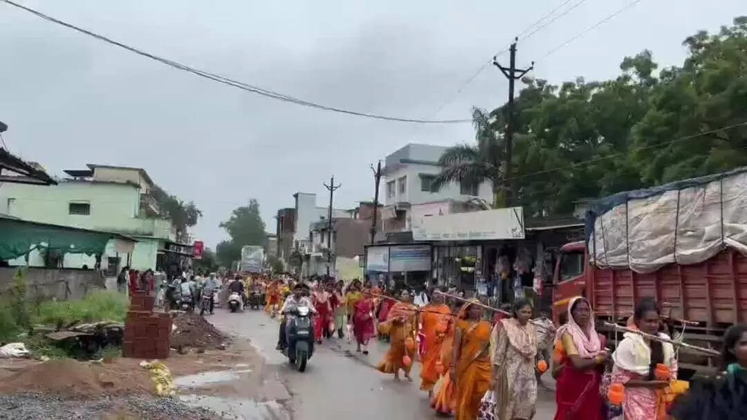 कांकेर: कांकेर में निकली भव्य कांवड़ यात्रा, सांसद भोजराज नाग समेत बड़ी संख्या में श्रद्धालु शामिल हुए