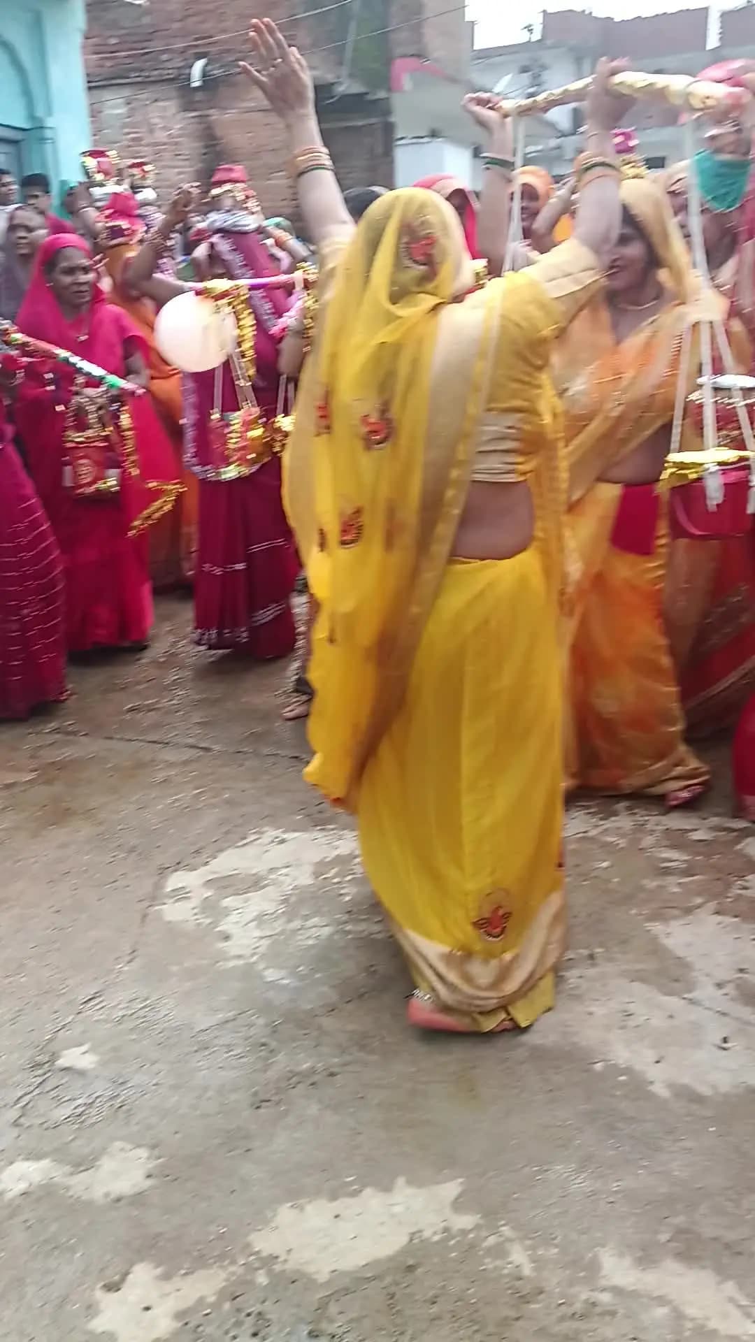 kawar yattra pawai dans video