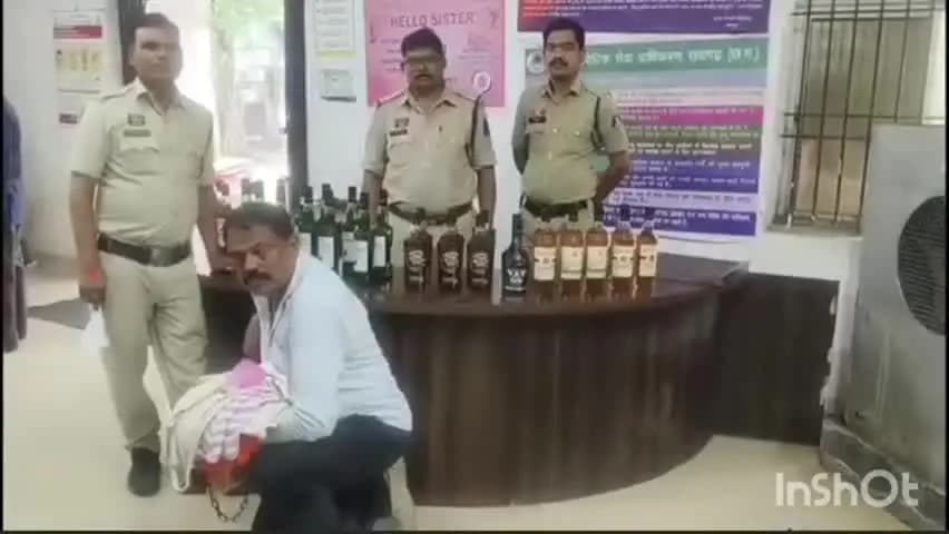 रायगढ़: रायगढ़ जिले में पुलिस ने अवैध शराब बिक्री पर कार्रवाई की, रेलवे स्टेशन के बाहर आरोपी को किया गिरफ्तार