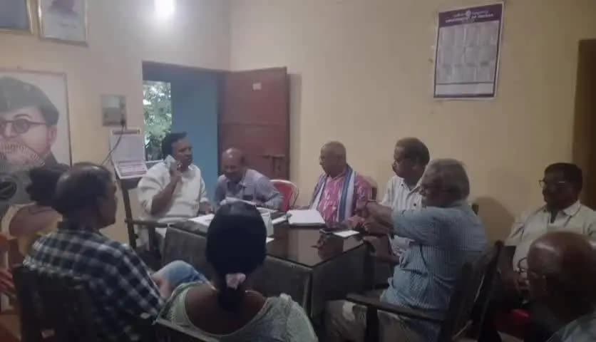 ବାଲେଶ୍ବର ସଦର: ପଢୁଆଁପଦା ଉଠା ଜଳସେଚନ ୟୁନିଅନ କାର୍ଯ୍ୟାଳୟରେ ମିଳିତ ବିରୋଧୀ ଦଳଙ୍କ ବୈଠକ