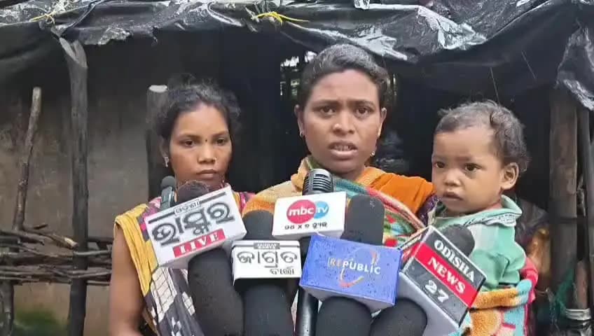 ରାୟଗଡା: କାଶିପୁର ବ୍ଲକର କୁଚେଇପଦର ପଞ୍ଚାୟତ ଅନ୍ତର୍ଗତ ଯୁବାପଦର ଗ୍ରାମରେ ଗୋଟିଏ ଦିନରେ ୨ଜଣ ଶିଶୁଙ୍କ ମୃତ୍ୟୁ ନେଇ ମା ଙ୍କ ପ୍ରତିକ୍ରିୟା