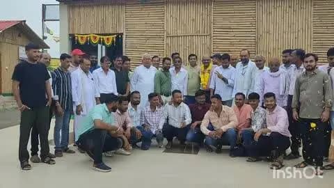 हरसूद: डाक सहायक का सीआरपीएफ में चयन होने पर डाक विभाग के कर्मचारियों ने दी विदाई