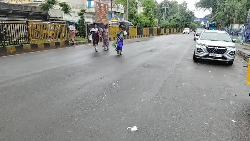 ରାୟଗଡା: ଲଘୁଚାପ ଜନିତ ବର୍ଷା ପ୍ରଭାବରେ ରାୟଗଡ଼ା ଜିଲ୍ଲା ରେ ୧୦୬୩.୬ମିମିବର୍ଷା ରେକର୍ଡ,ଗୁଣପୁର ଠାରେ ସର୍ବାଧିକ ୨୪୦.0ମିମି ବର୍ଷା