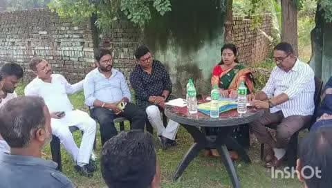 रामगढ़: कांग्रेस जिला अध्यक्ष ने मुंडा ढाबा स्थित जिला कांग्रेस कार्यालय में बैठक की
