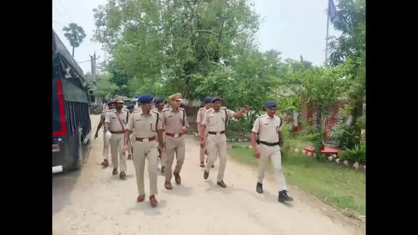 छपरा: छपरा पुलिस अधीक्षक ने पुलिस केंद्र का किया निरीक्षण
